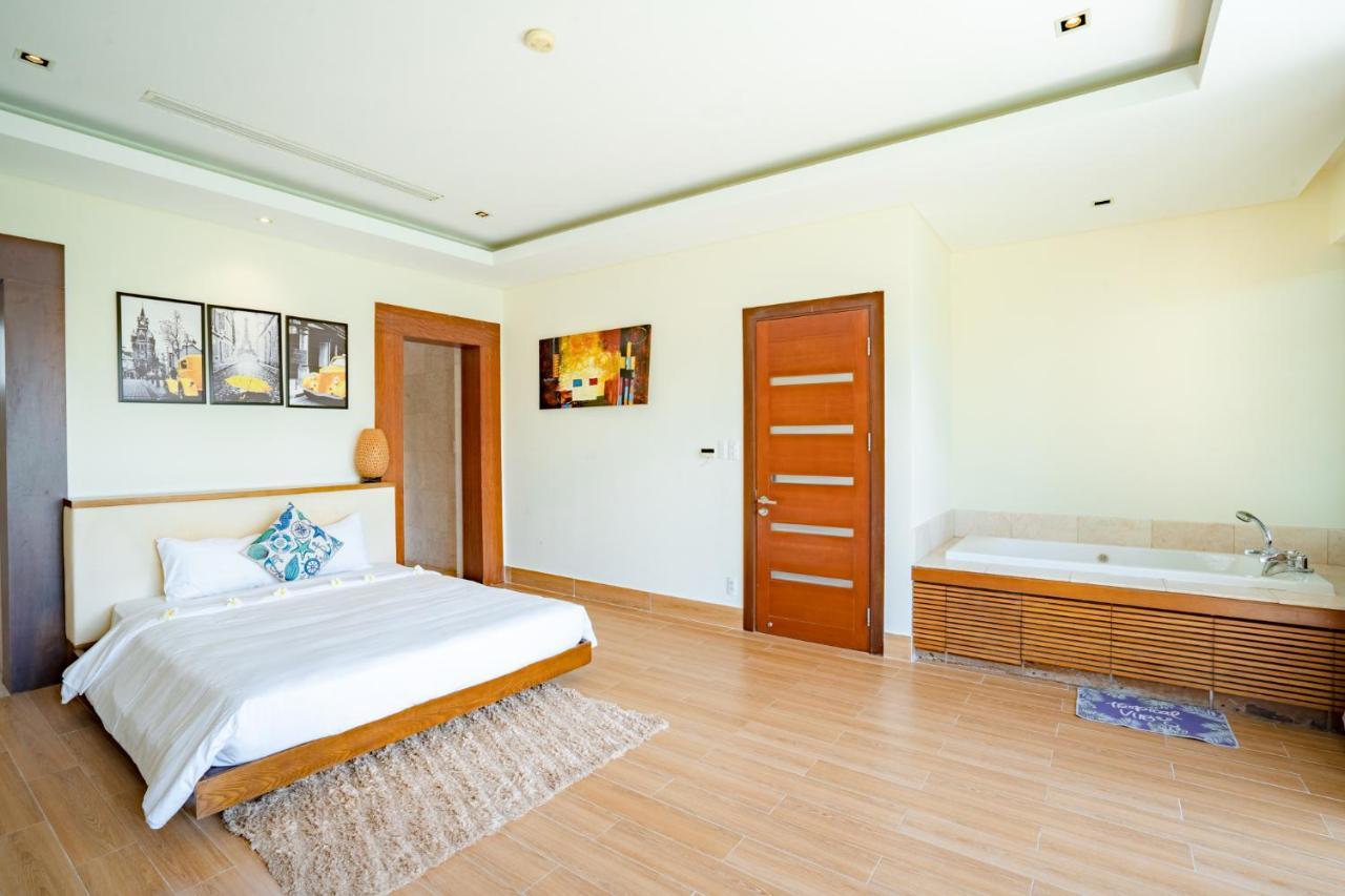 Deluxe Ocean Villa Along The Beach Da Nang Eksteriør billede