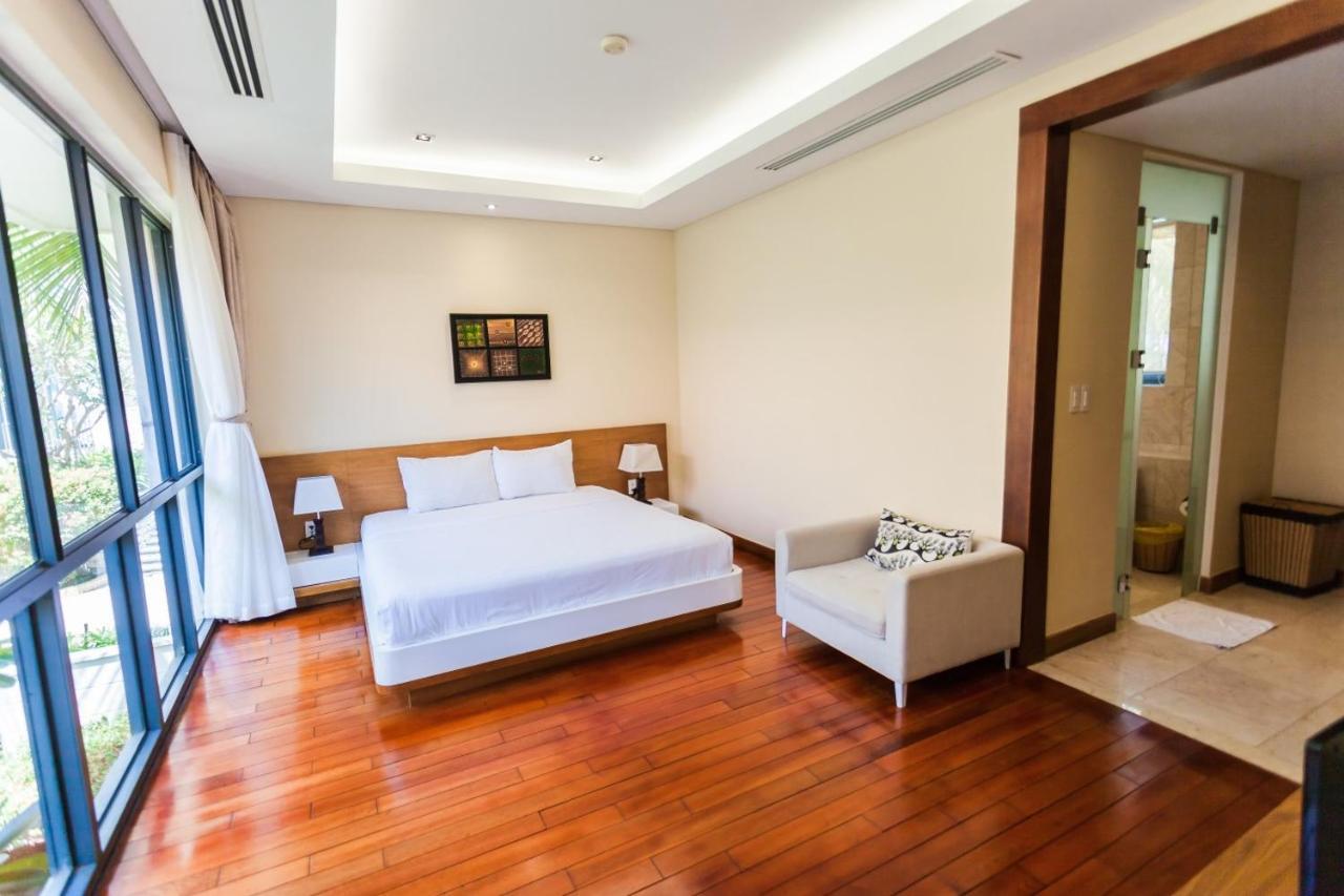 Deluxe Ocean Villa Along The Beach Da Nang Eksteriør billede